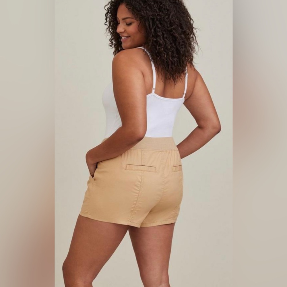 Torrid Shorty Short - Poplin Camel - Picture 3 of 9